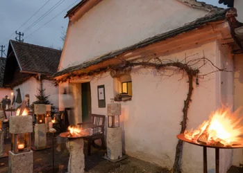 Stimmungsvoller Advent in der Kellergasse Hadres